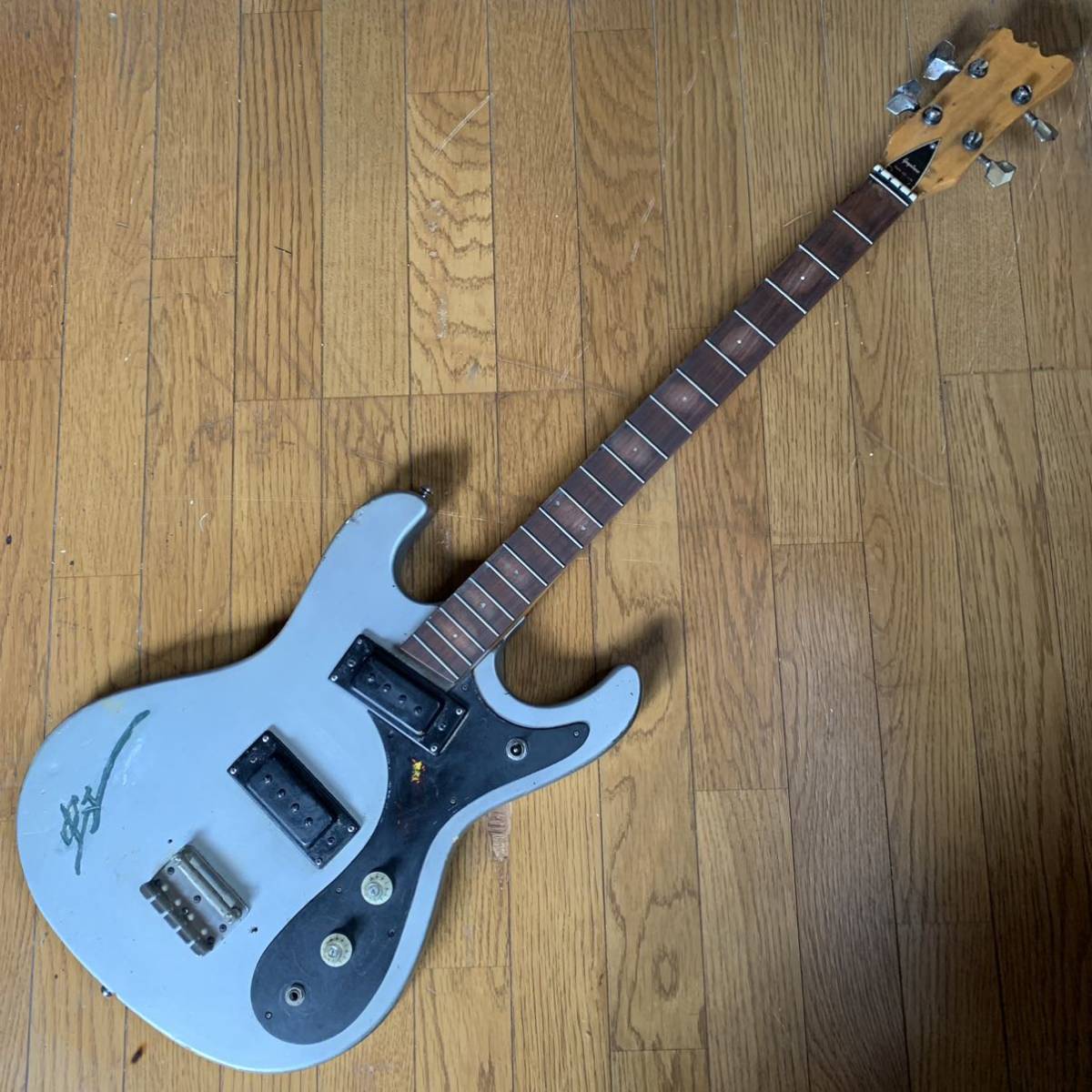 ジャンク Guyatone eb-3/グヤトーン ベース GS ビザール モズライト