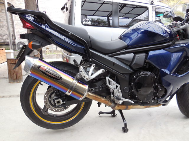 2022年最新海外 Z900RS用アクラポビッチスリップオンマフラーE4仕様