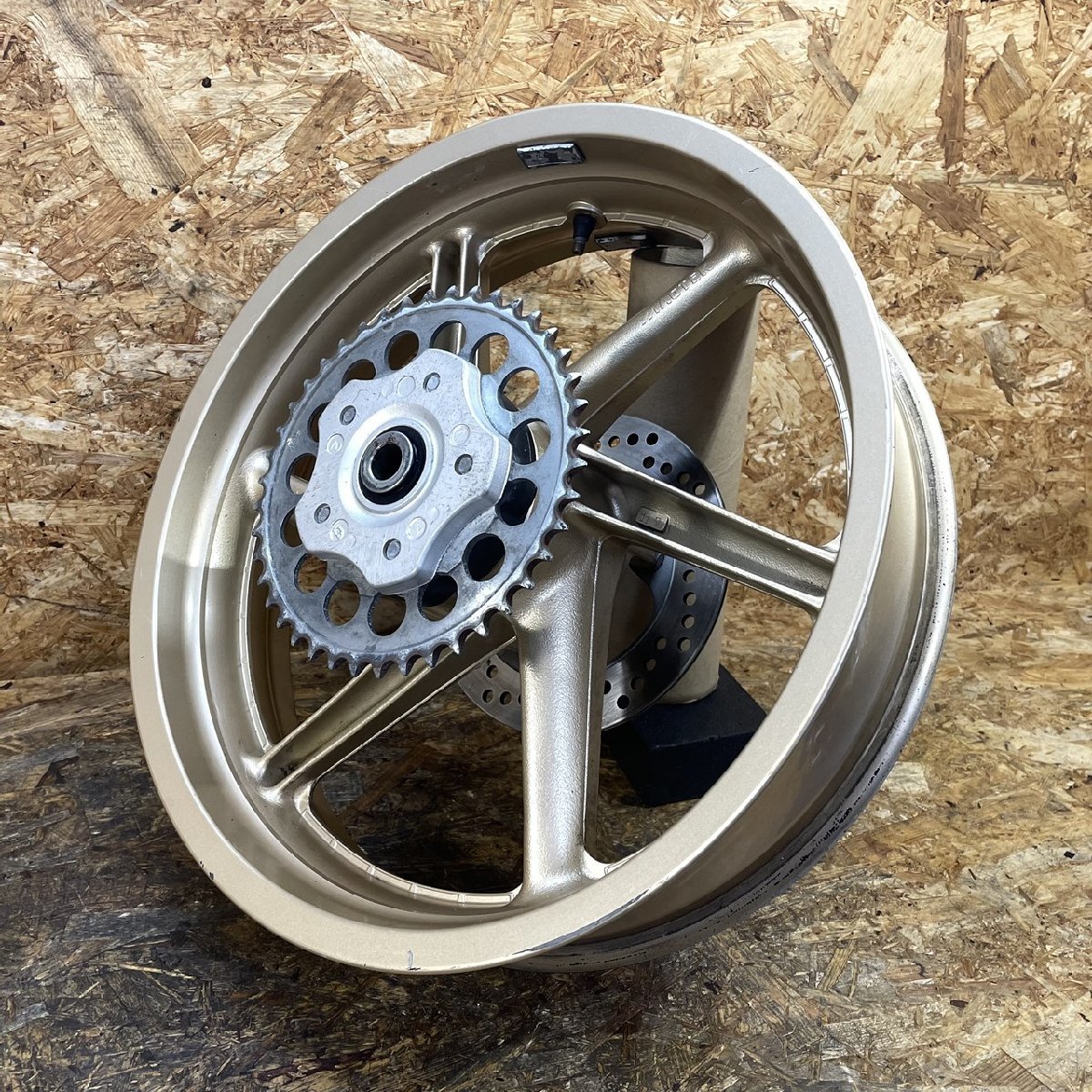 送料Lサイズ】HONDA MC18 NSR250R-SP リアホイール 4.50×18 検