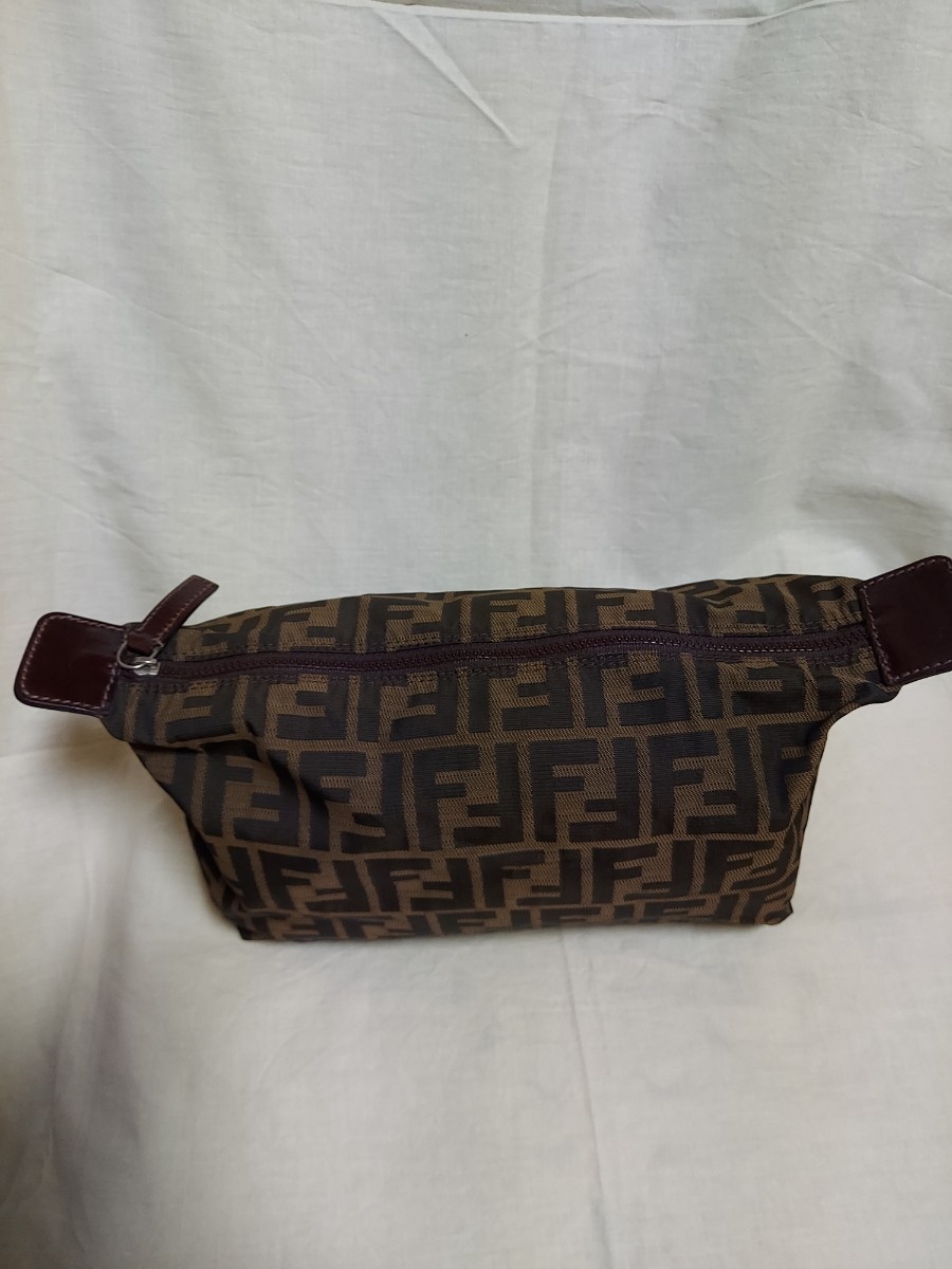 FENDI ズッカ バッグ(¥28,000) sler.com.br FENDI ズッカ バッグ(¥28,000) sler.com.br