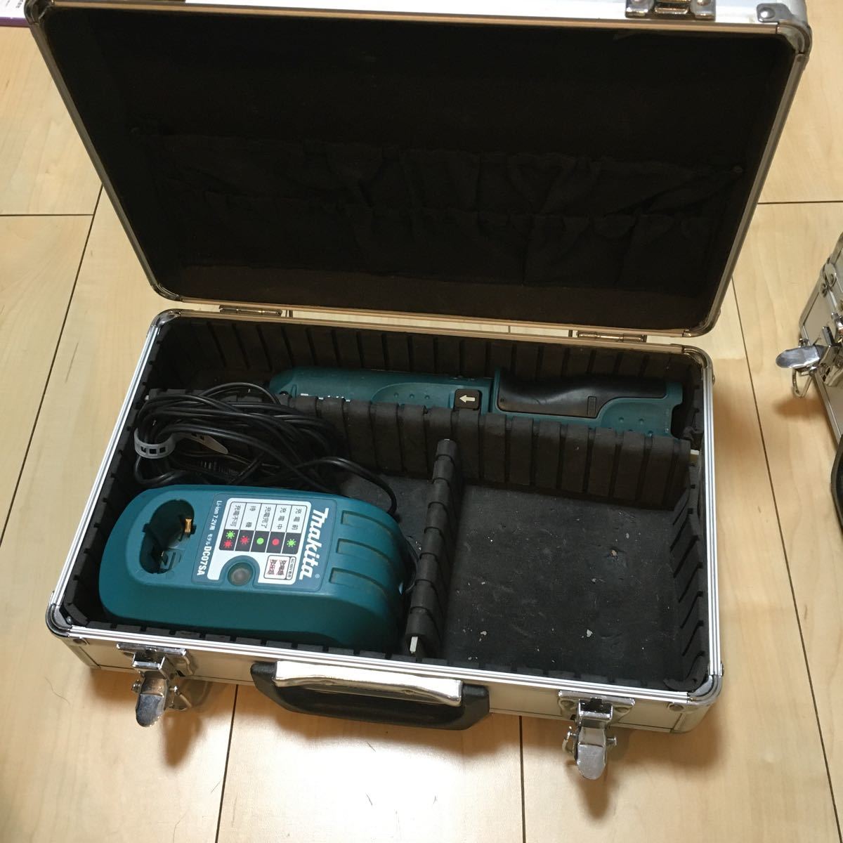 makita マキタ ペンドライバー　TD020D