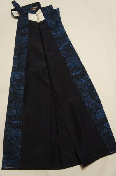 正絹濃藍色紬地家並み模様２部式着物未着用しつけ付美品K7801_画像4