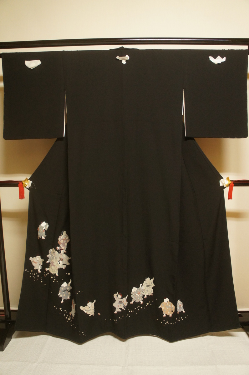 ❤日本正規取扱商品❤ BY 2157 未使用品 黒留袖 蔦紋 桐 金駒刺繍 螺鈿