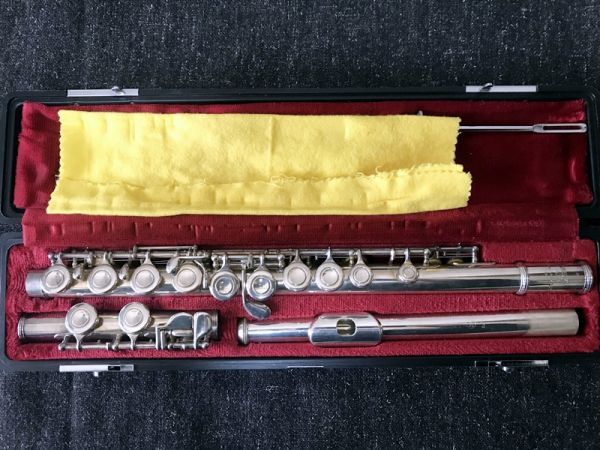国内正規□ YAMAHA シルバーメッキ フルート YFL-311 ケース付 定価13