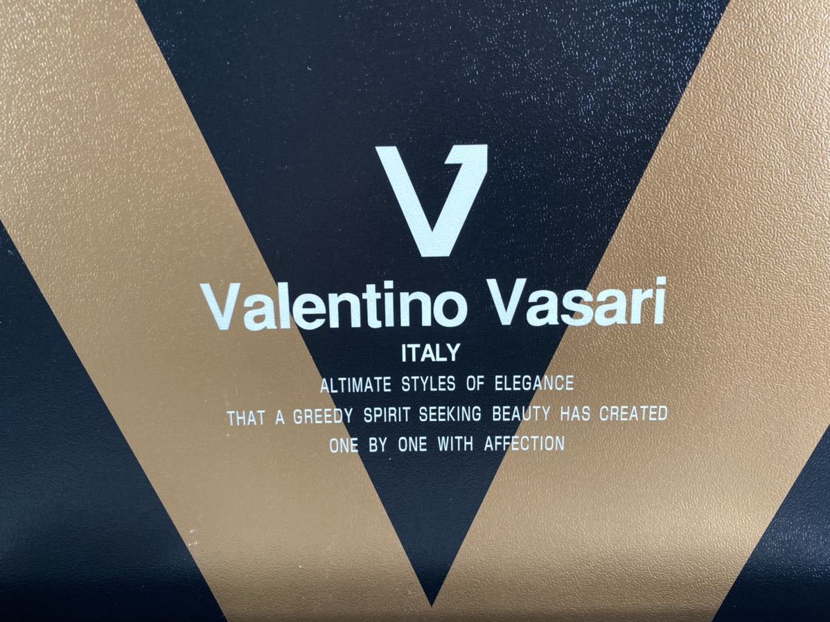 品 Valentino Vasari バレンチノバサリ タオルセット バスタオル ハンドタオル フェイスタオル ギフト 綿 バレンチノ 管理C761(バスタオル)|売買されたオークション情報、yahooの商品情報をアーカイブ公開 - オークファン(aucfan.com) 品 Valentino Vasari バレンチノバサリ タオルセット バスタオル ハンドタオル フェイスタオル ギフト 綿 バレンチノ 管理C761(バスタオル)|売買されたオークション情報、yahooの商品情報をアーカイブ公開 - オークファン(aucfan.com)