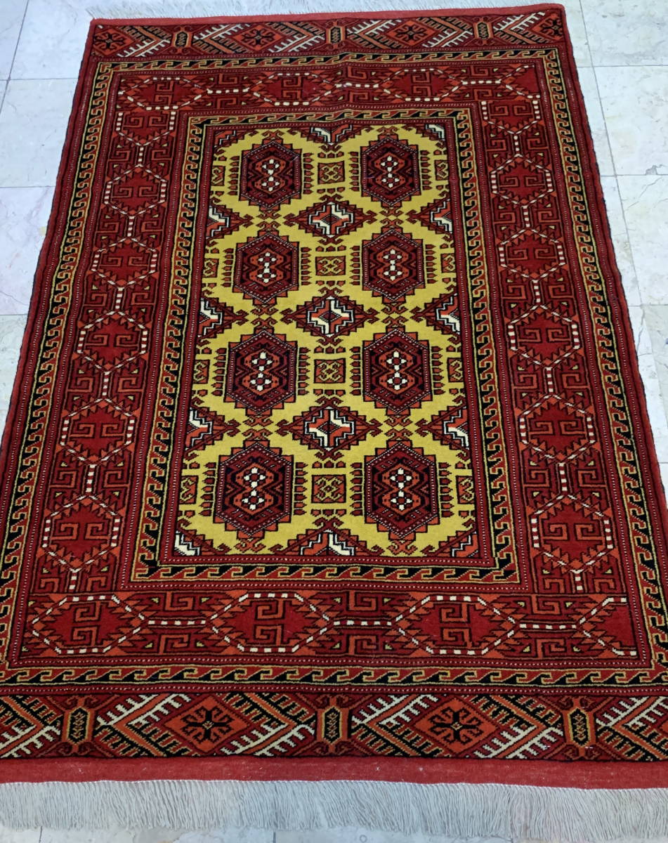 ★152x103cm★高級手織りペルシャ絨毯★新品★ソフトな感触★リビング用、お買い得★送料無料★442