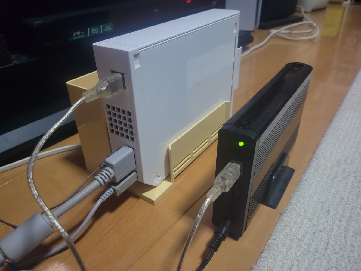 Wiiと外付けHDD×2台＆microSDカード＆バランスボード