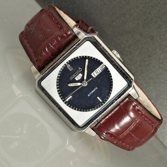 セイコー SEIKO 5 スクエア ブラック シルバー 自動巻き メンズ セイコー SEIKO 5 スクエア ブラック シルバー 自動巻き メンズ