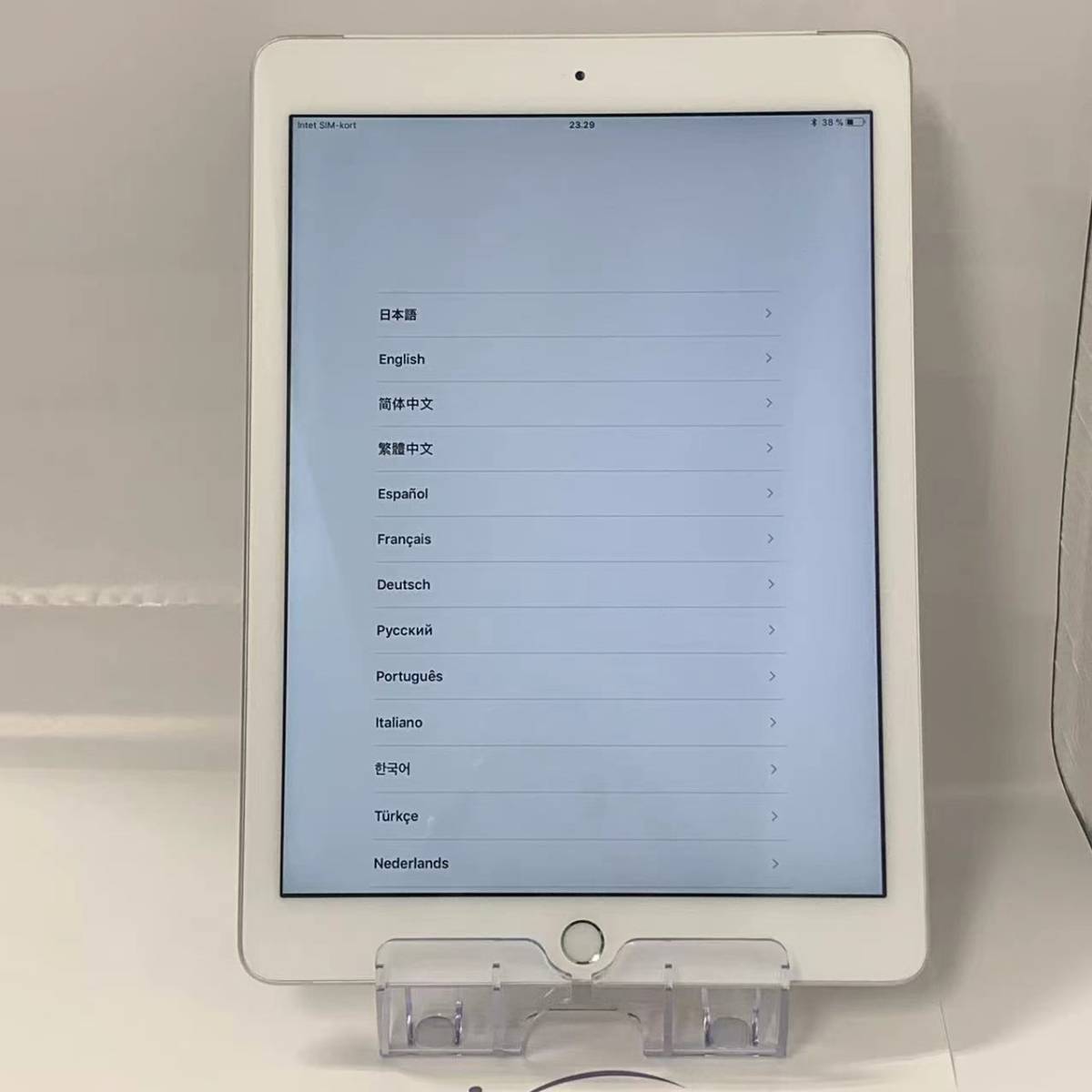 Apple iPad 第5世代 32GB Cellular docomo版SIMフリー シルバー