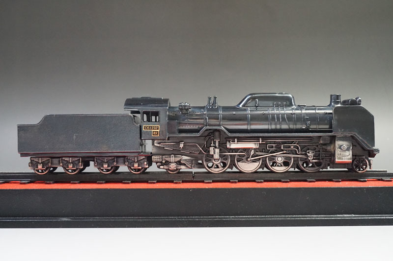 200 鉄道模型 D51型 過熱テンダー機関車 全長26.8cm 専用ケース付 