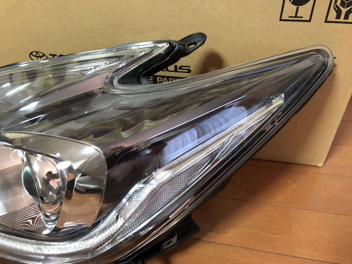 ZVW30 プリウス 後期 純正 左ヘッドライト HID用 | monsterdog.com.br