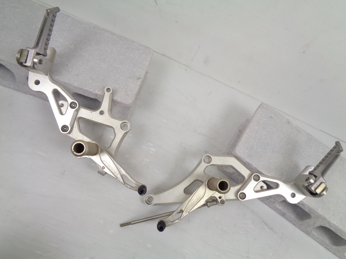 ゼファー750 RS ストライカー バックステップ スペシャル ステップ