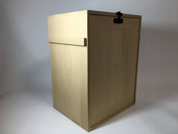 定番のお歳暮 雪華】 美品 利休形 桐木地 旅箪笥 旅タンス棚 箪笥 旅ダンス 木工、竹工芸