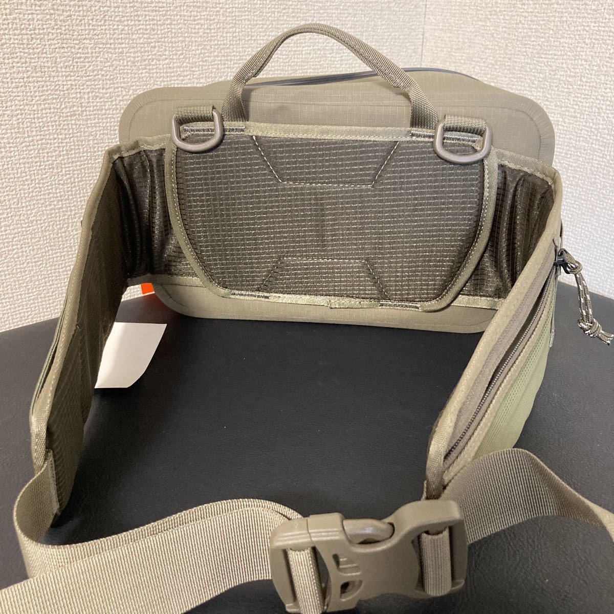 SIMMS ドライクリーク Z ヒップパック TAN 10L 防水 ウェストバッグ