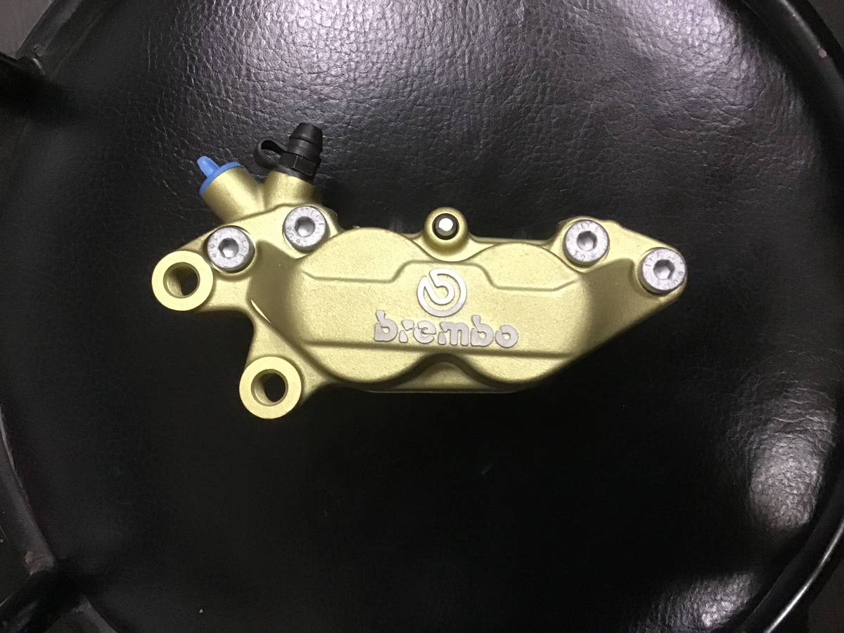 ブレンボキャリパー 40mmピッチ 左用 新品 廃盤 | investigacion