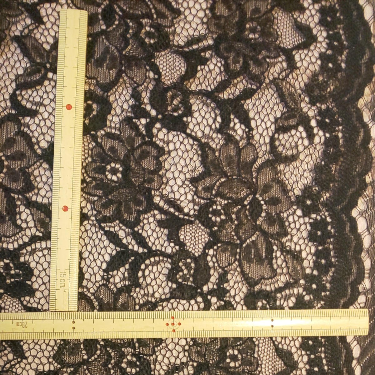チュールラッセルレース生地 花柄 ブラック 生地巾約100cm×約1.5m