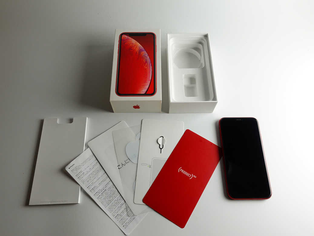 人気激安 RED GB iPhone XR 64 SIMフリー スマートフォン/携帯電話 Tei Atai