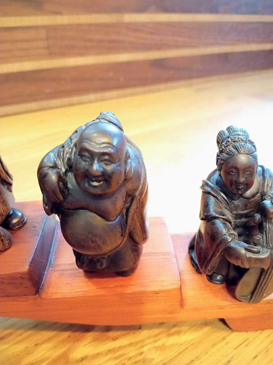 オブジェク 根付 黒檀彫り観音 銘吉利 ペンダントコレクター放出 仏教