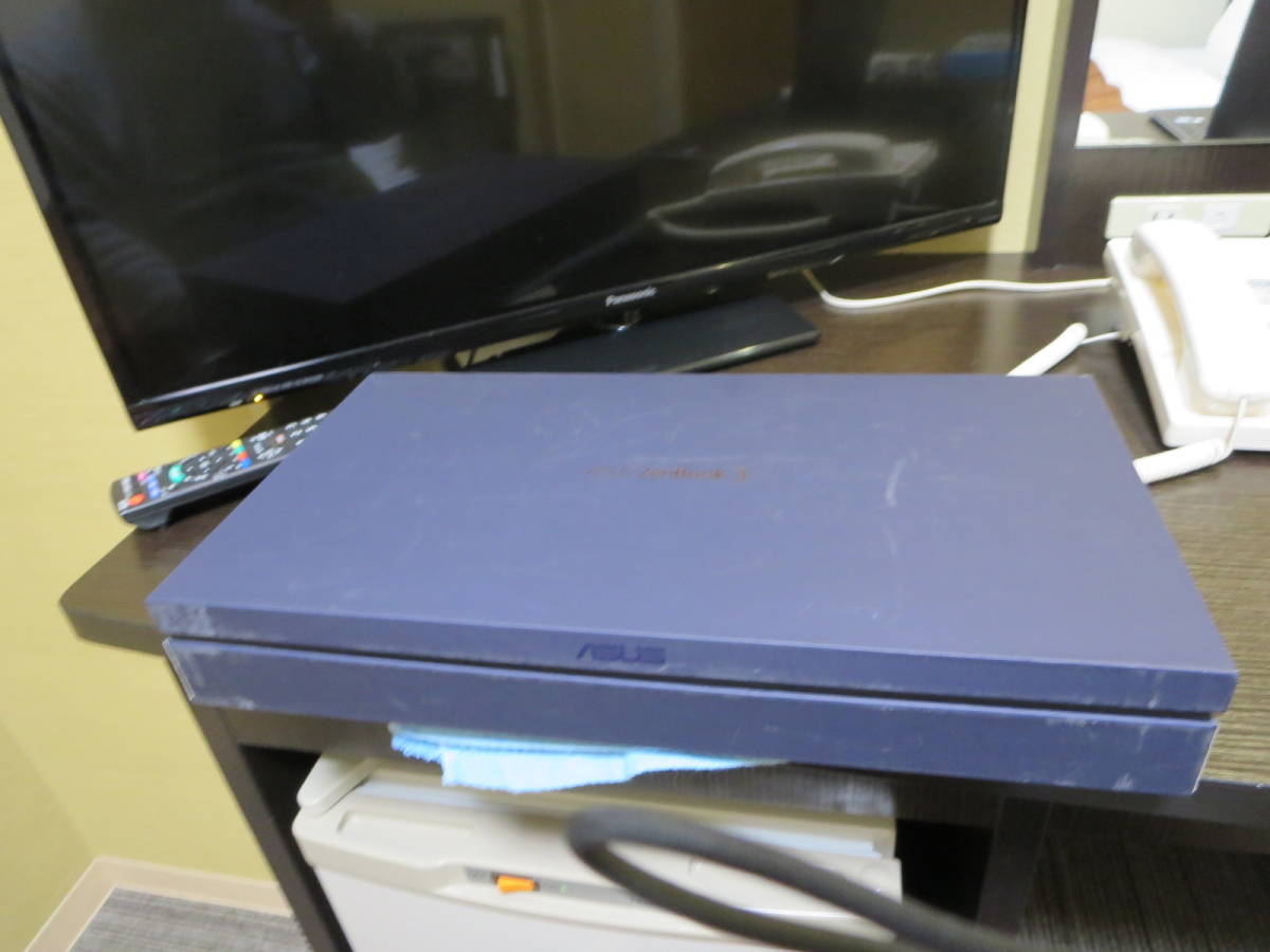 公式に取扱うファッション ASUS UX390UA-256GRG i7 7500U SSD 500GB 載せ替え品 美品 公式に取扱うファッション ASUS UX390UA-256GRG i7 7500U SSD 500GB 載せ替え品 美品