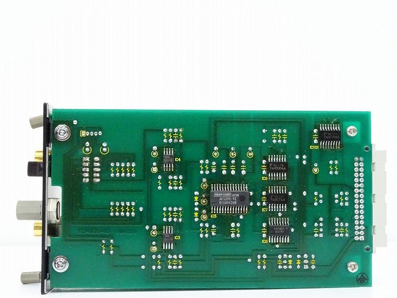 グリーン・ホワイト系 完成品♪ Accuphase アキュフェーズ AI-U1