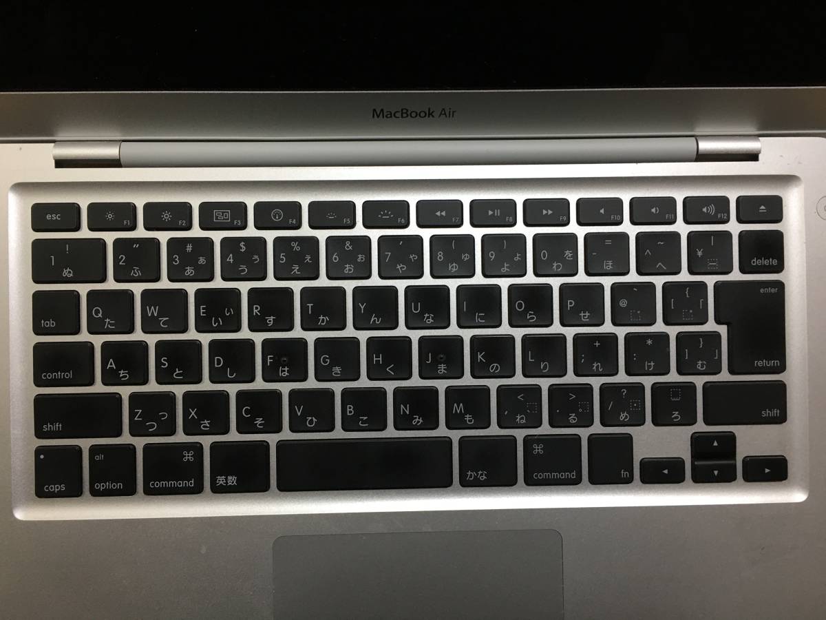 Apple Mac Book Air 13インチ(A1304)２００８年製（中古・ジャンク）_画像9