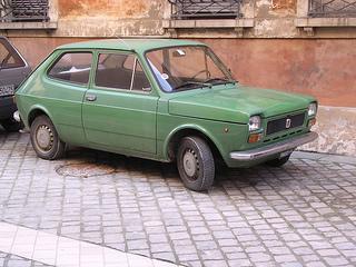 1/43 Fiat フィアット 127 1971 Brumm ブルム 緑 グリーン　梱包サイズ６０_画像2