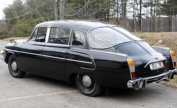 1/43 タトラ Tatra 603 black ブラック 黒 内装 赤 1969 Abrex チェコ
