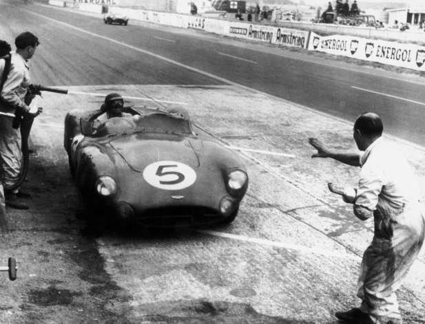1/43 アストンマーチン ルマン 24時間 ル・マン Aston Martin DBR1 No.5 24h Le Mans 1959 C.Shelby R.Salvadori IXO 梱包サイズ60の画像3
