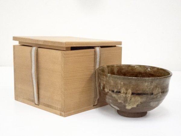 5720588: 古物　窯変茶碗（保護箱） その他