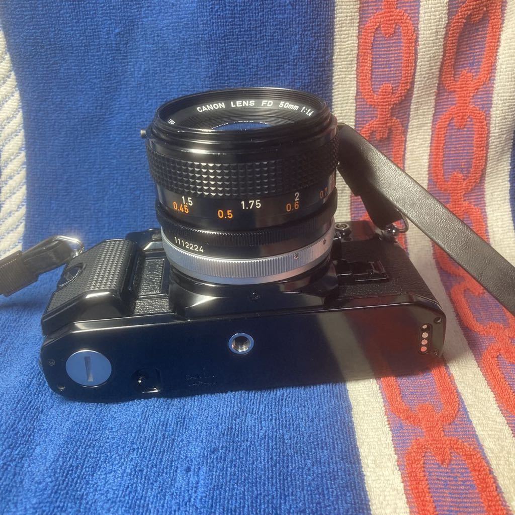 ★Canon A-1 ボディ+Canon FD 50mm F1.4 S.S.C. レンズセット ストラップ フィルター 前後レンズキャップ付属 _画像3