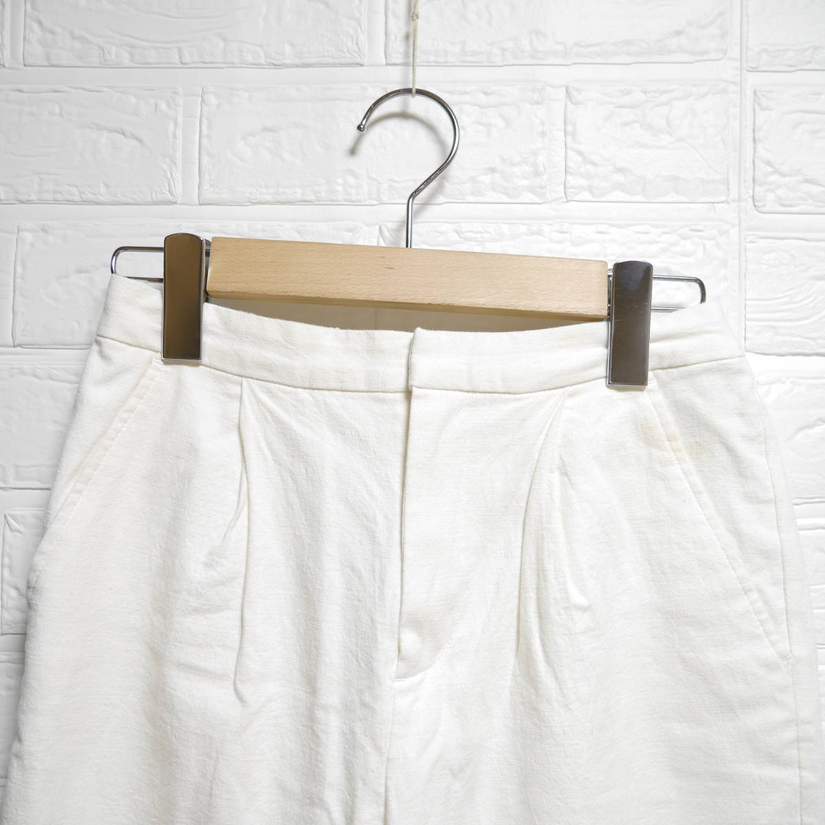 A391 * Ungrid | Ungrid bottoms pants white used size M