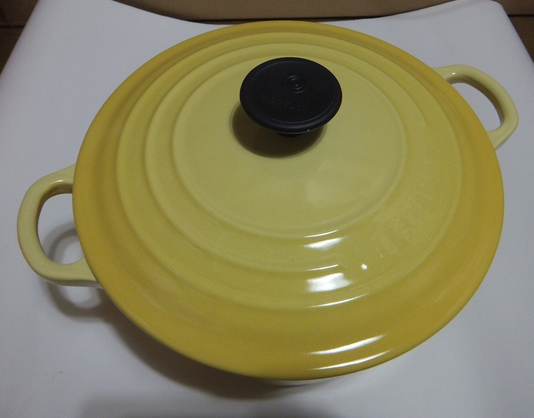 Le Creuset　5点セット　ル・クルーゼ　シトロン ココット・ロンド(鍋)20cm　黄色　おまけ付