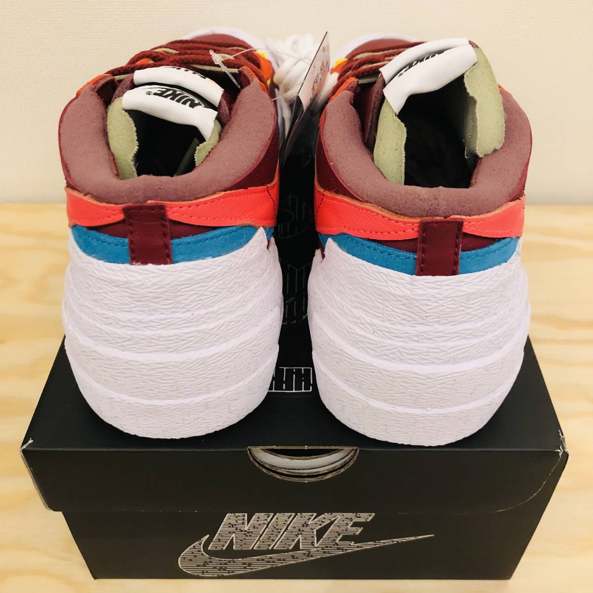 正規品 KAWS × sacai × Nike Blazer Low Team Red / US10 28cm / DM7901-600 カウズ ナイキ ブレーザー チームレッド / 新品 サカイ 購入