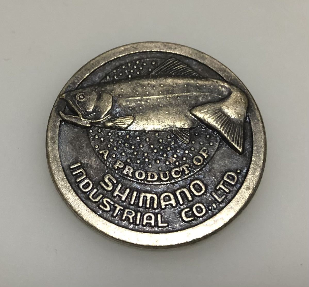  Vintage * Shimano SHIMANO Brown * Rainbow trout . pattern pin badge .. goods bin z diameter 28mm.. goods 