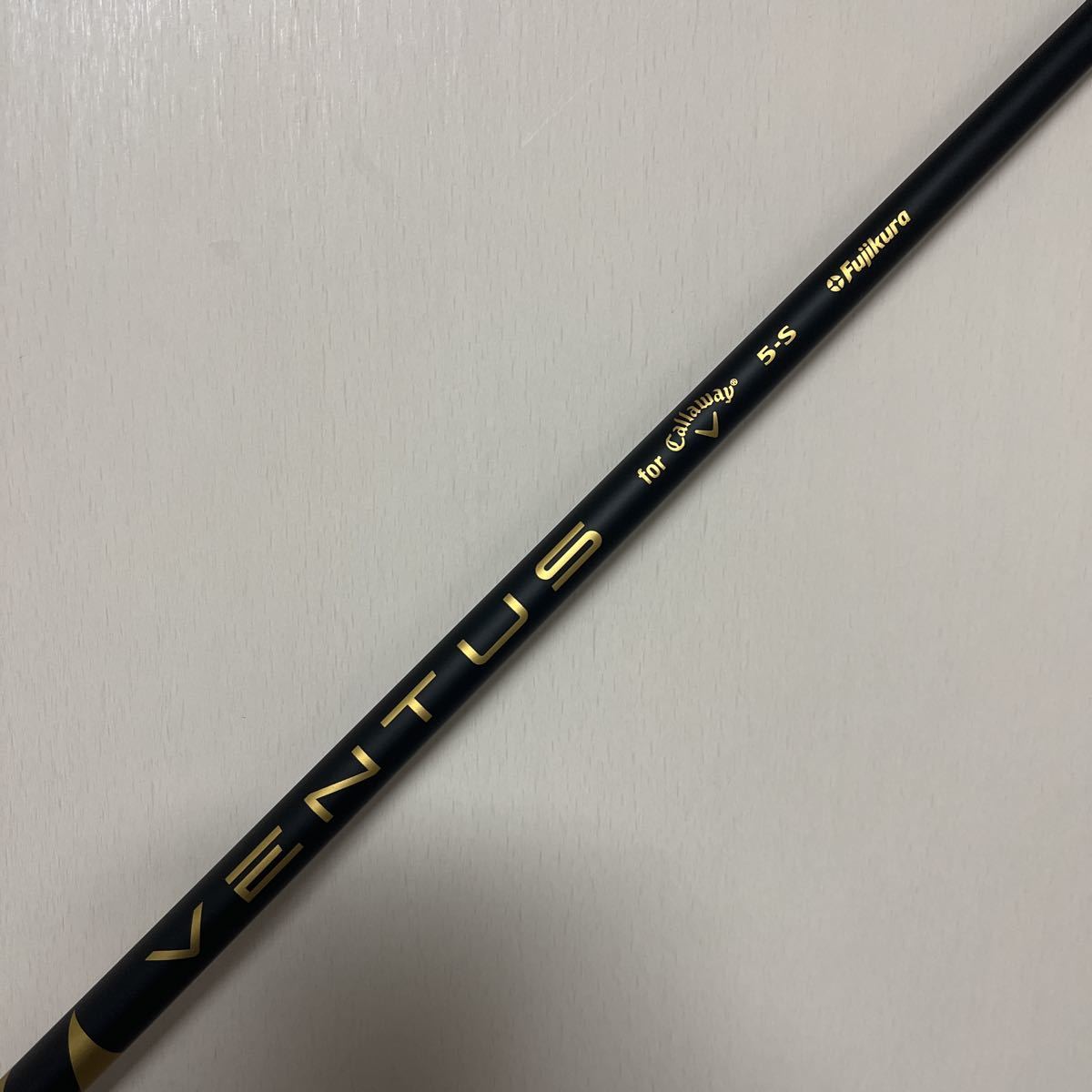 新品 キャロウェイ スリーブ付 ベンタス ブラック/ゴールド for 5-S ...
