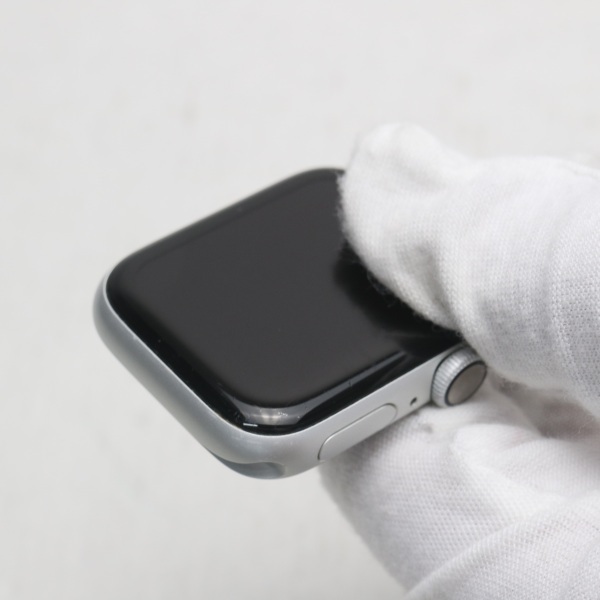 即納安い ヤフオク! Apple Watch series4 40mm GPSモデル シル... - 美品 好評低価
