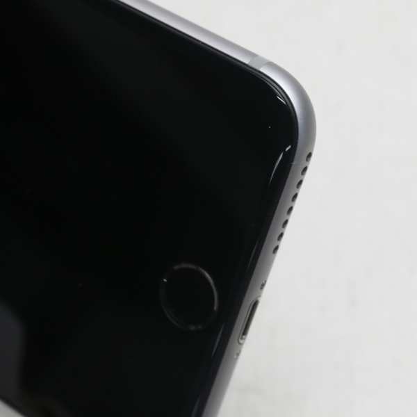 新品同様 DoCoMo iPhone6 PLUS 16GB スペースグレイ 即日発送 スマホ Apple DoCoMo 本体 白ロム あすつく  土日祝発送OK