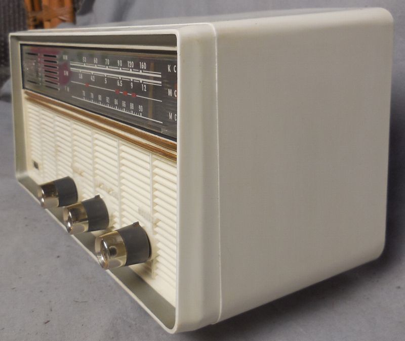 小型真空管ラジオ・FM/AM3バンド・ゼネラル・N-66・昭和37年頃・FM周波数76～91.4MHｚ・感度良好・動作保証_画像9