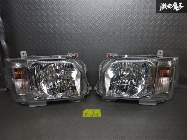 新車外し トヨタ 純正 200系 ハイエース 6型 ナロー 標準 DX ハロゲン