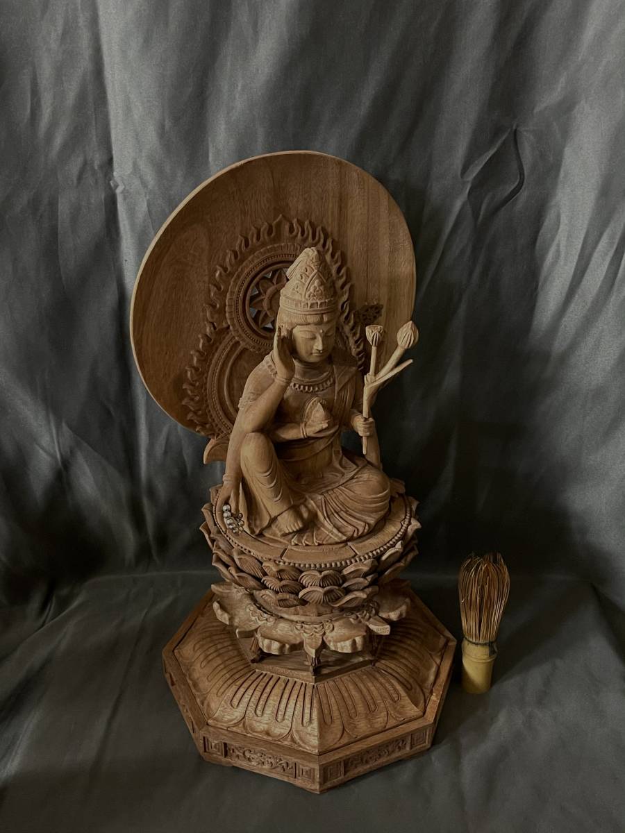 仏教工芸品 総楠製 井波彫刻 極上彫 木彫仏像 如意輪輪観音菩薩座像