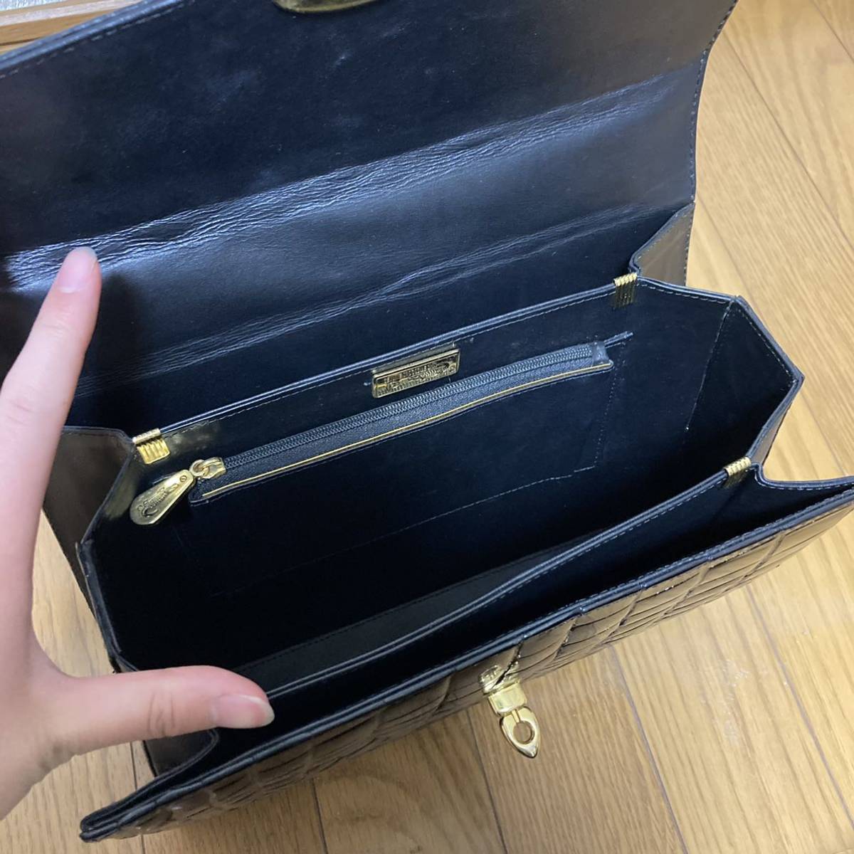 布袋付き!Genuine Crocodile Skin 高級品 本革 クロコダイル 鰐皮