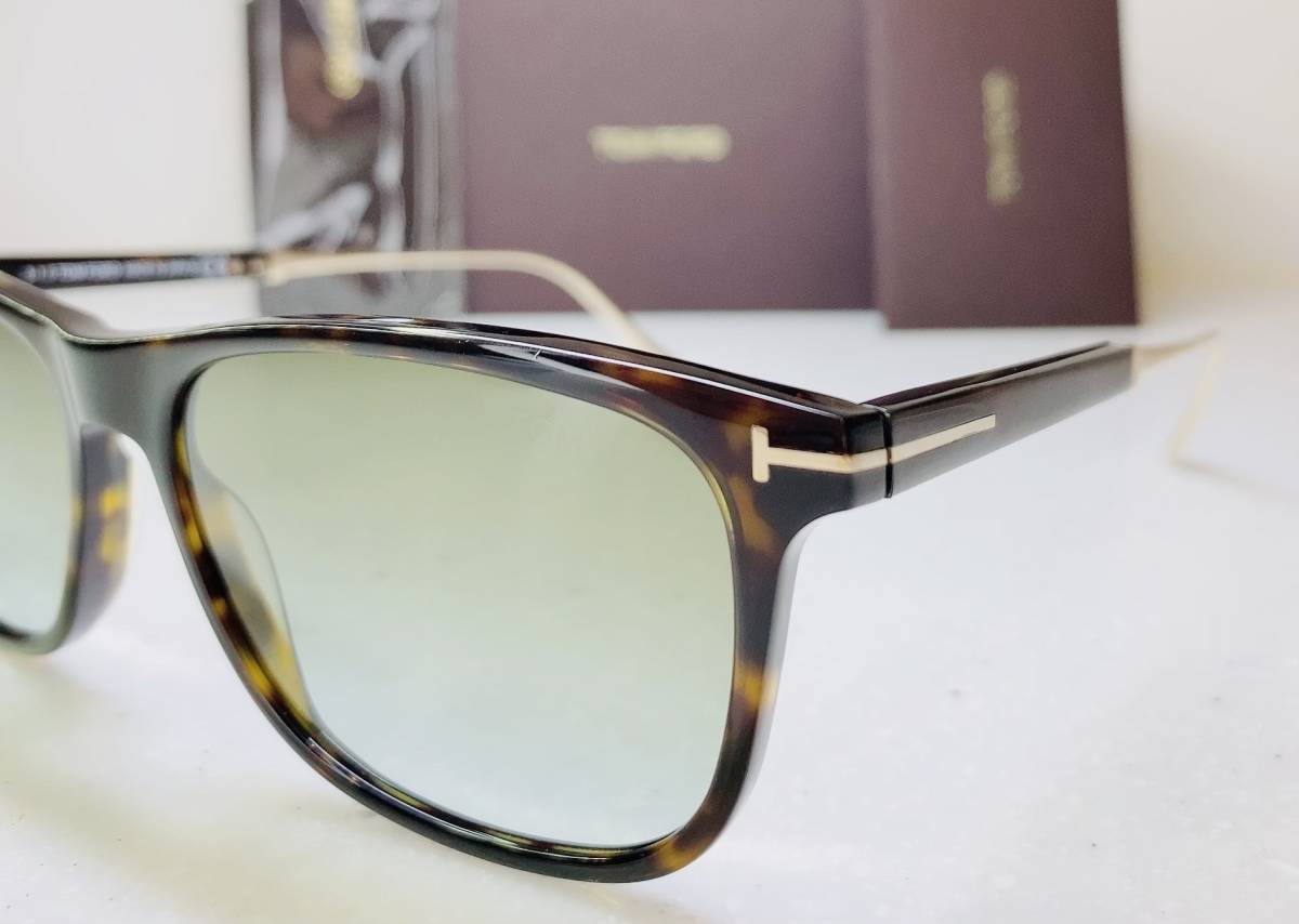 TOMFORD チタントムフォード サングラス 高級 FT813