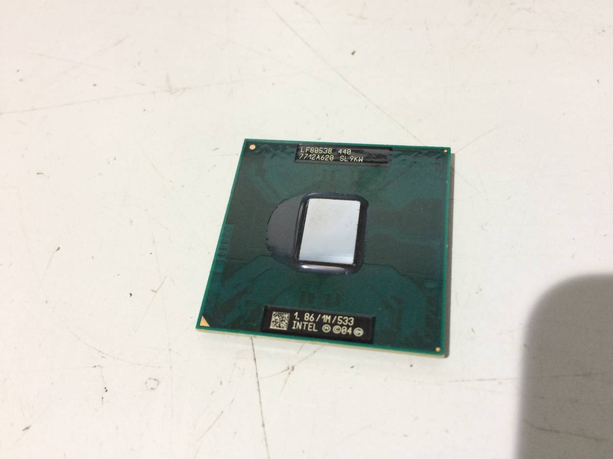 中古品 intel Celeron M 440 1.86GHz L2:1MB FSB:533MHz 現状品の画像1