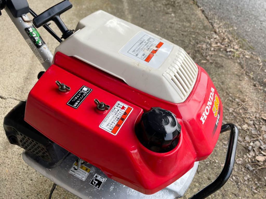 耕運機(ホンダf210こまめ )整備済みで気持ち良く使ってただけ 耕運機(ホンダf210こまめ )整備済みで気持ち良く使ってただけ