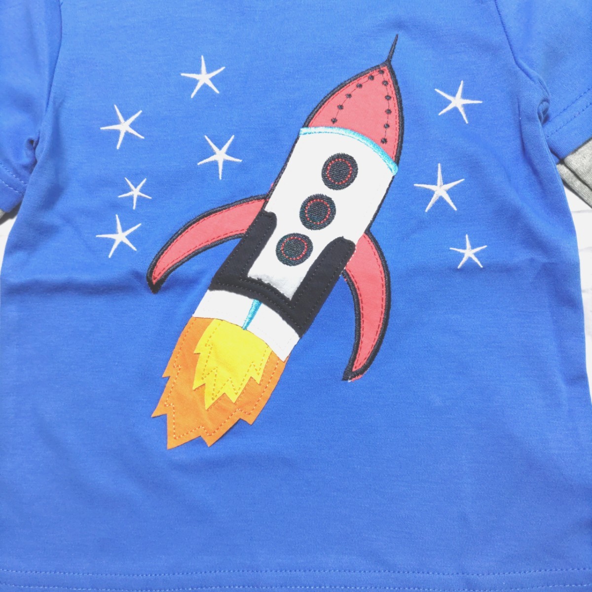 キッズ シャツ Tシャツ 90S 綿100％ 宇宙ロケット 新品 未使用 かっこいいD-2