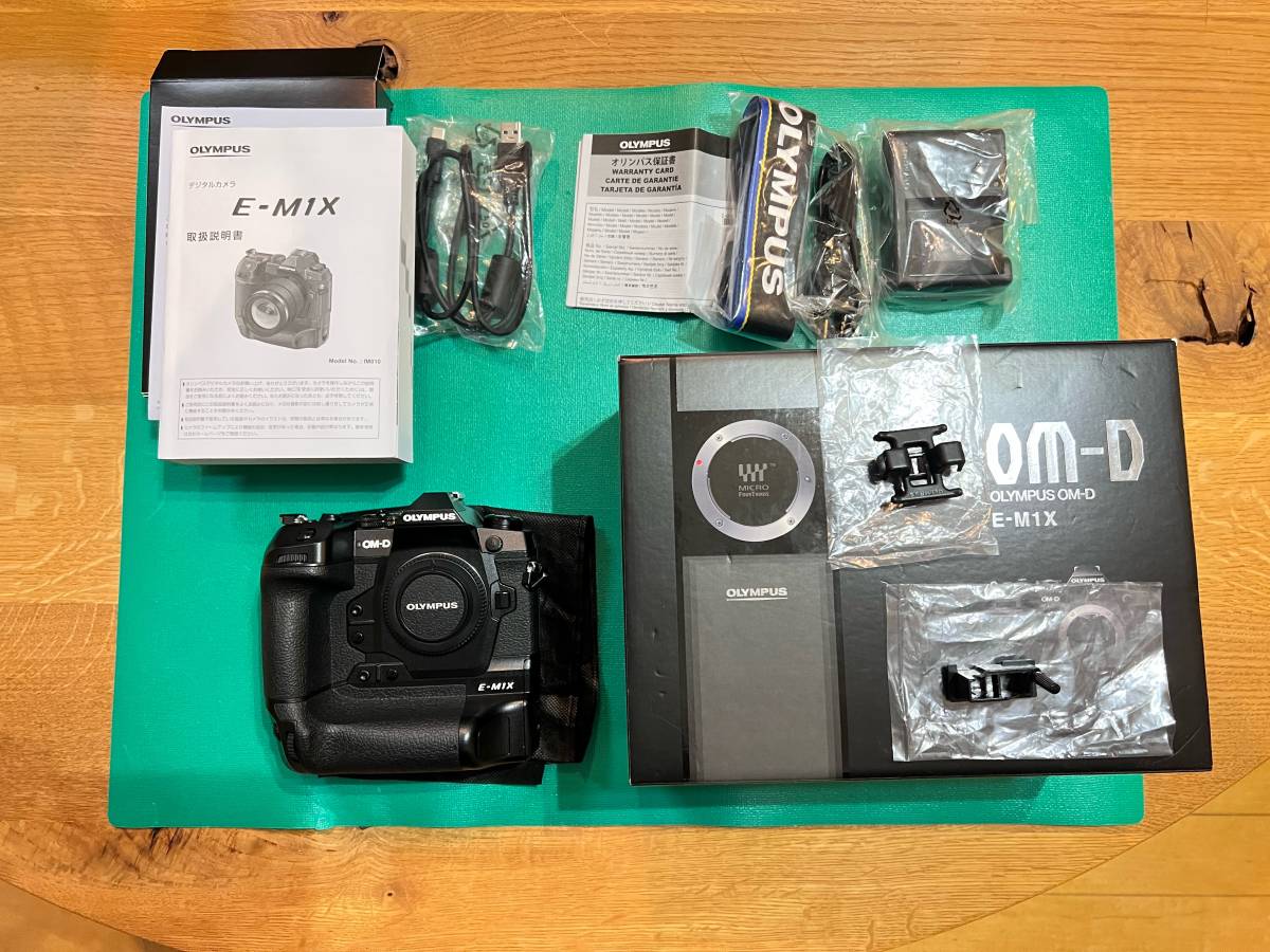 オリンパス OLYMPUS OM-D E-M1X ボディ【綺麗です】低価格 オリンパス OLYMPUS OM-D E-M1X ボディ【綺麗です】低価格