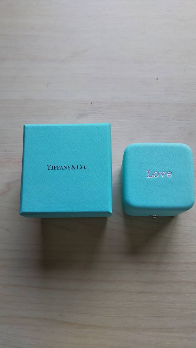 ヤフオク! - ティファニー ブルーボックス リング箱 【LOVE】