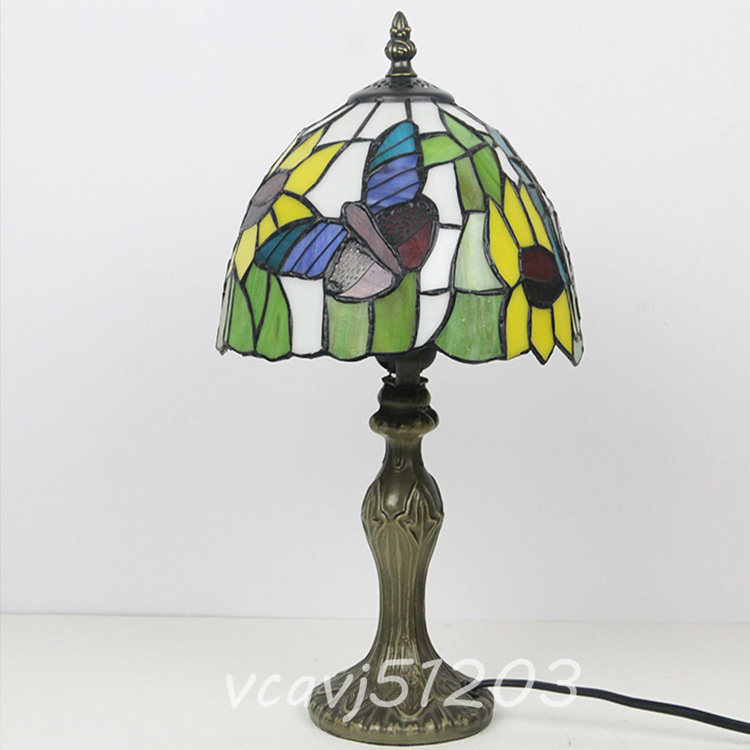 ◆稀少品◆芸術品◆ステンドランプ ステンドグラス 蝶 花柄 照明 レトロな雰囲気 ティファニー デスクライト室内装飾