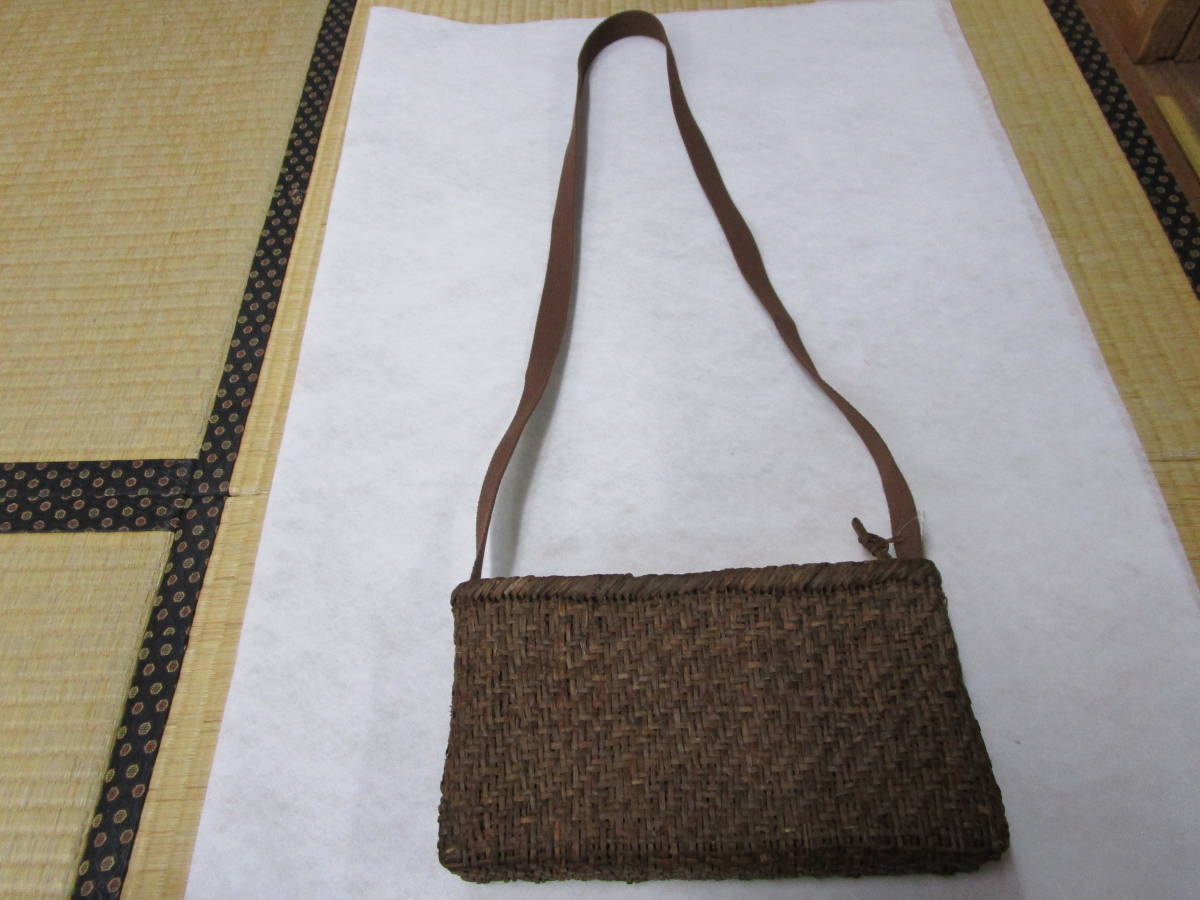 o bargain.! special price mountain .. mountain grape shoulder superfine braided worker hand-knitted domestic production grape leather use basket bag .. grape yama grape made in Japan 