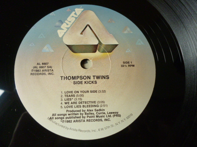 Thompson Twins / Side Kicks 名盤 NEW WAVE UK POP オリジナルUS盤 LP Love On Your Side / Lies / Watching / Kamikaze 収録 試聴の画像3